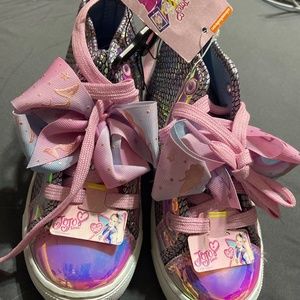 Little girls sz 13 jo jo shoes
